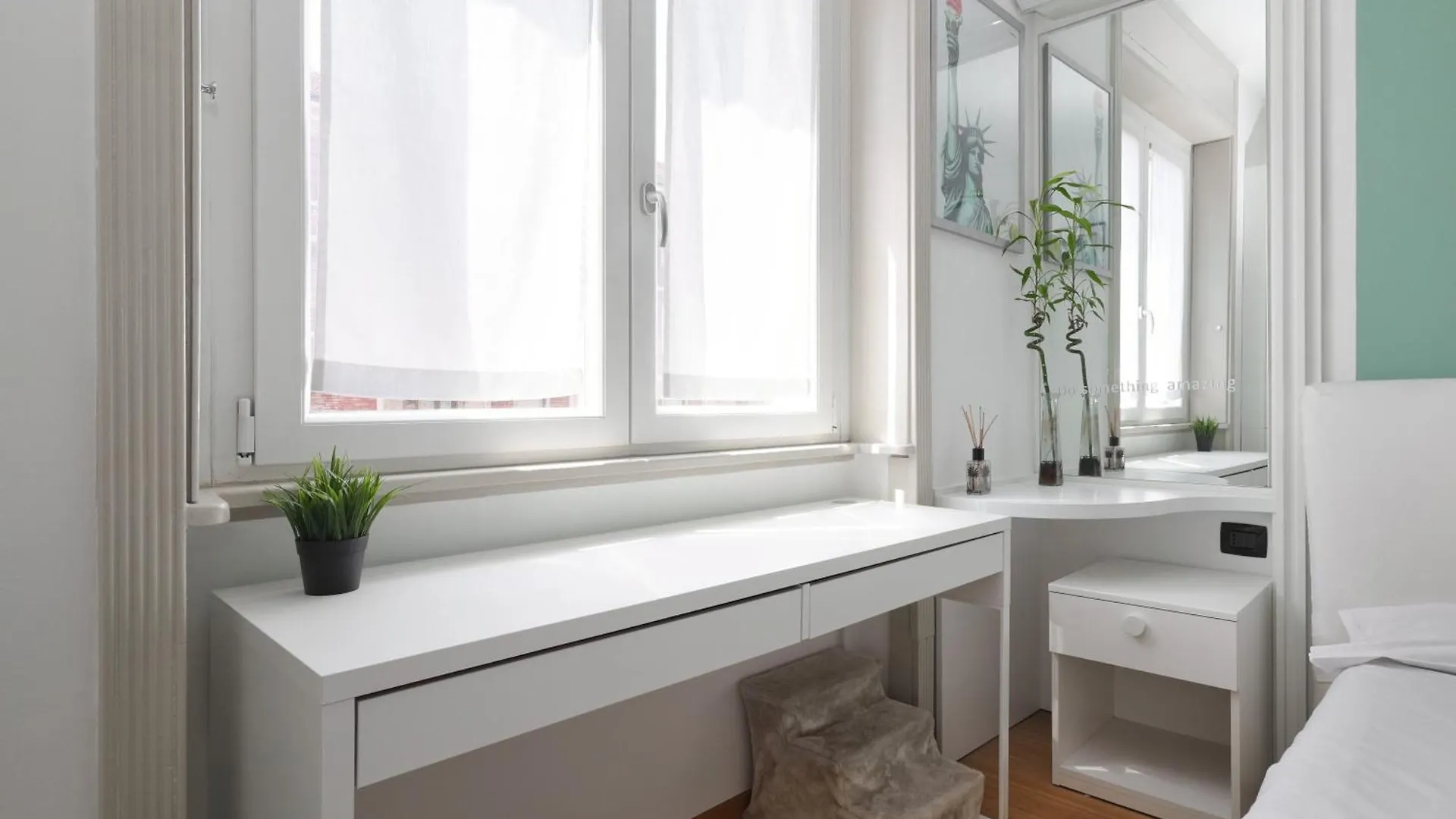 Sunny Milan Hideaway Apartment